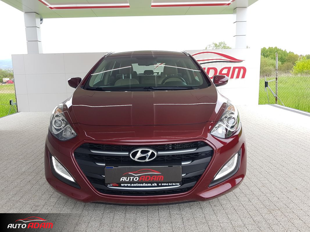 Hyundai i30 CW 1.6 CRDi Family 81 kW AUTO ADAM