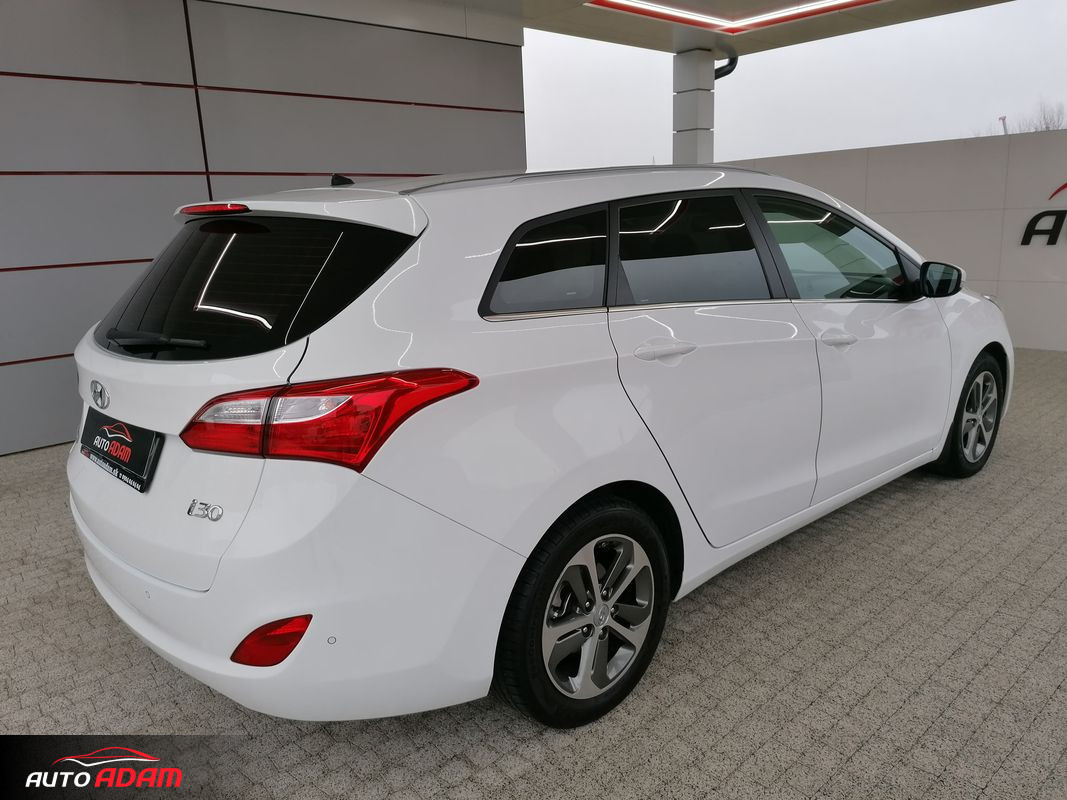 Hyundai i30 CW 1.6 CRDi GO! EURO 81 kW AUTO ADAM