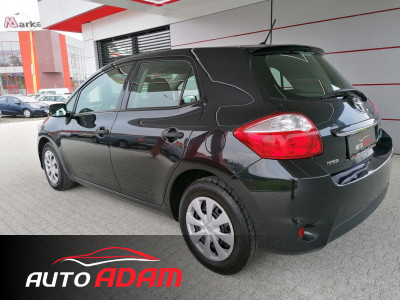 Toyota Auris 1.33 i 73kW