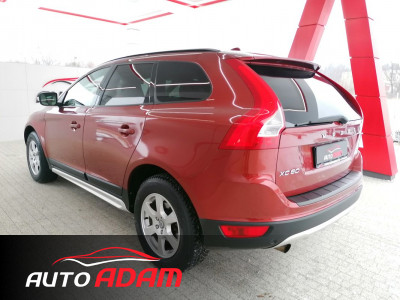 Volvo XC60 2.4 D 120kW AWD 4x4 Momentum