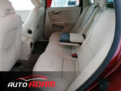 Volvo XC60 2.4 D 120kW AWD 4x4 Momentum