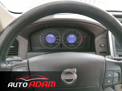 Volvo XC60 2.4 D 120kW AWD 4x4 Momentum