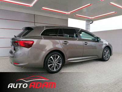 Toyota Avensis Combi 2.0 D4D 105kW