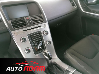 Volvo XC60 2.4l D4 AWD 140kW MOMENTUM