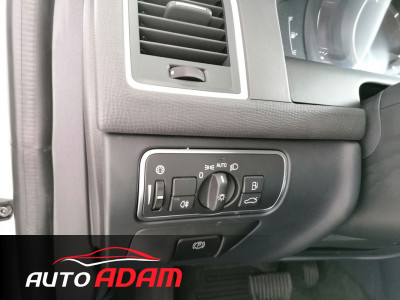 Volvo XC60 2.4l D4 AWD 140kW MOMENTUM