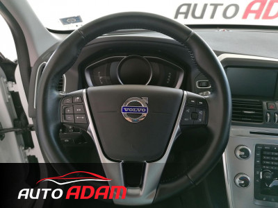 Volvo XC60 2.4l D4 AWD 140kW MOMENTUM