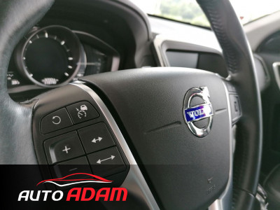 Volvo XC60 2.4l D4 AWD 140kW MOMENTUM