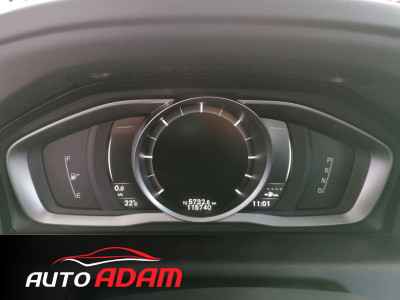 Volvo XC60 2.4l D4 AWD 140kW MOMENTUM