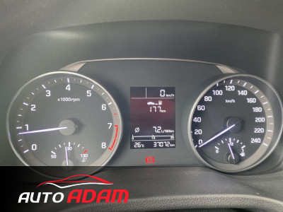 Hyundai Elantra 1.6i D-CVVT 94kW