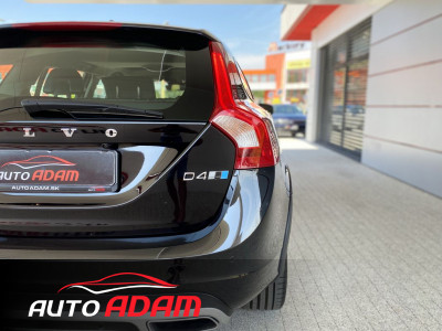 Volvo V60 Cross Country 2,4l D4 140kW AWD POLESTAR