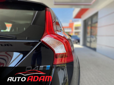 Volvo V60 Cross Country 2,4l D4 140kW AWD POLESTAR