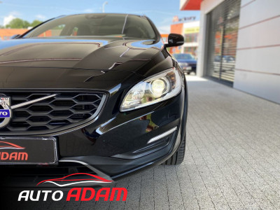 Volvo V60 Cross Country 2,4l D4 140kW AWD POLESTAR