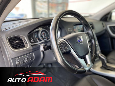 Volvo V60 Cross Country 2,4l D4 140kW AWD POLESTAR