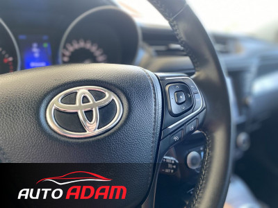 Toyota Avensis Combi 2.0 D-4D 105 kW NEFUNKČNÝ MOTOR, NUTNÁ OPRAVA