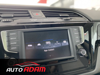 Volkswagen Touran 2.0 TDi 110 kW DSG Highline