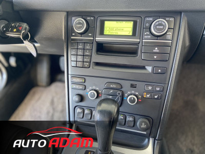 Volvo XC90 2.4 D5 147 Kw  AWD A/T Nezávislé kúrenie