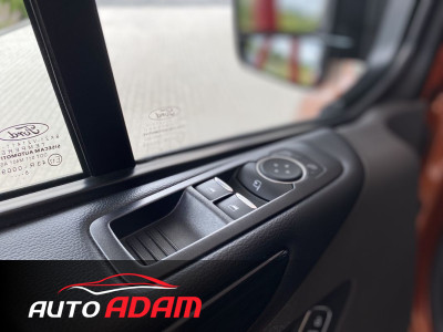 Ford Tourneo Custom 2.0 TDCi 125 kW 8 miest L2 Titanium