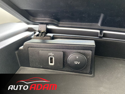 Ford Tourneo Custom 2.0 TDCi 125 kW 8 miest L2 Titanium