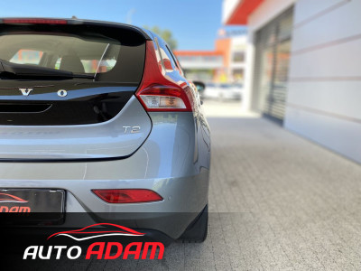 Volvo V40 T2 2.0i 90 kW