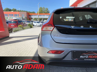 Volvo V40 T2 2.0i 90 kW