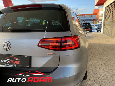 Volkswagen Passat Variant 2.0 TDi 140kW DSG 4-Motion Highline