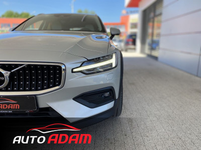 Volvo V60 Cross Country D4 140kW Geartronic AWD