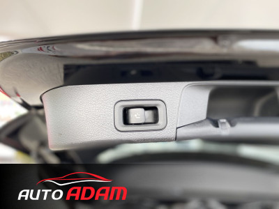 Mercedes Benz GLB 220d 140kW 4Matic AT/9 AMG Line 7-Miest