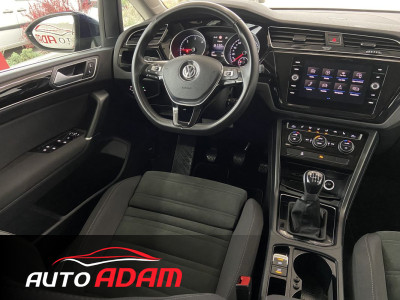 Volkswagen Touran 2.0TDi 110kW Highline 7-Miest