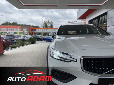 Volvo V60 Cross Country D4 140kW AWD Geartronic