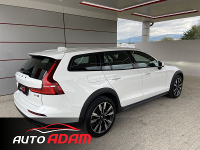 Volvo V60 Cross Country D4 140kW AWD Geartronic