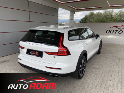 Volvo V60 Cross Country D4 140kW AWD Geartronic