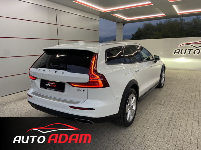 Volvo V60 Cross Country 145kW B4 AWD Geartronic (Mild-Hybrid)