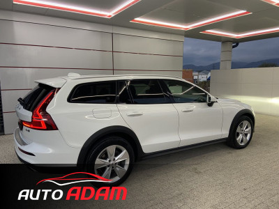 Volvo V60 Cross Country 145kW B4 AWD Geartronic (Mild-Hybrid)