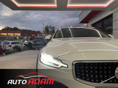 Volvo V60 Cross Country 145kW B4 AWD Geartronic (Mild-Hybrid)