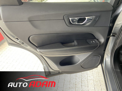 Volvo XC60 D4 AWD A/T R-Design 140 kW