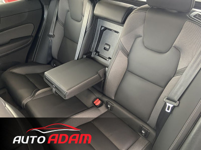 Volvo XC60 B4 D AWD A/T Plus Dark 145 kW