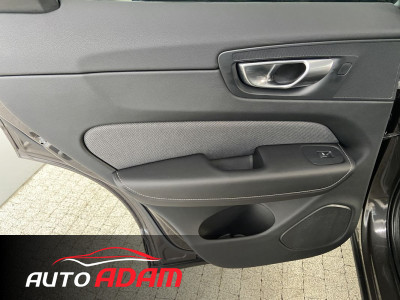 Volvo XC60 B4 D AWD A/T Plus Dark 145 kW