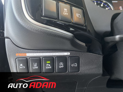 Mitsubishi Outlander 2.0 MIVEC 4x4 CVT 7 miest