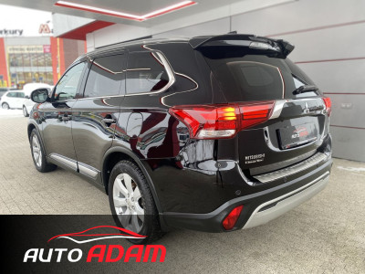 Mitsubishi Outlander 2.0 MIVEC 4x4 CVT 7 miest
