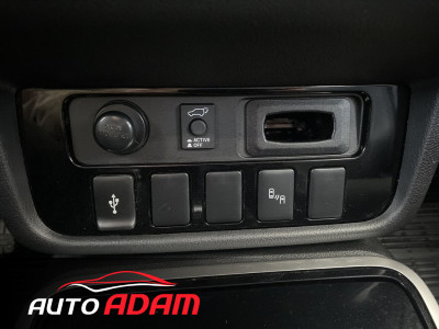 Mitsubishi Outlander 2.0 MIVEC 4x4 CVT 7 miest