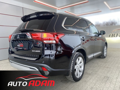 Mitsubishi Outlander 2.0 MIVEC 4x4 CVT 7 miest