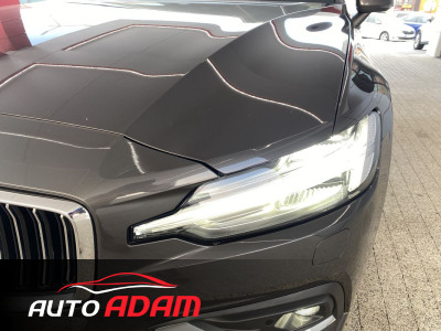 Volvo V60 B4 A/T Inscription 145 kW Záruka do 6.8.2026