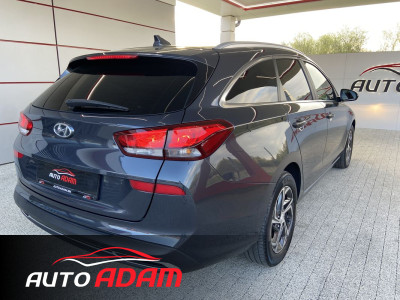 Hyundai i30 CW 1.5 T-GDI 118kW Family