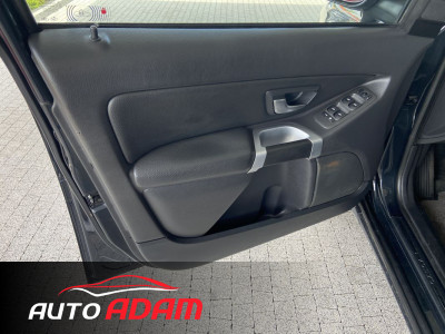 Volvo XC90 2.4 D5 AWD 7-miestne 147kW