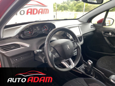 Peugeot 2008 Signature 1.2 Puretech 61kW