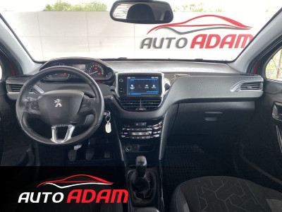Peugeot 2008 Signature 1.2 Puretech 61kW