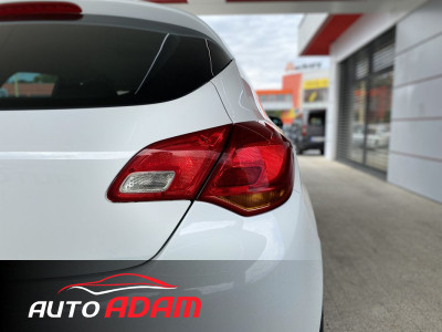 Opel Astra 1.4 74kW Cosmo