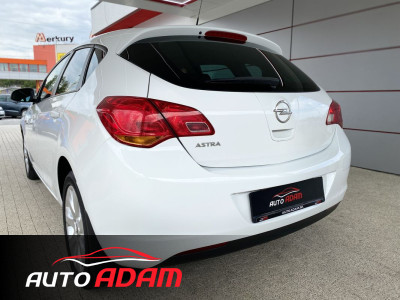 Opel Astra 1.4 74kW Cosmo