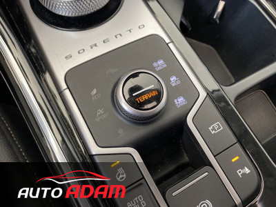 Kia Sorento 1.6 T-GDi Hybrid 133kW AT/6 4WD Platinum Záruka do 16.3.2030/150 000km