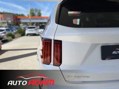 Kia Sorento 1.6 T-GDi Hybrid 133kW AT/6 4WD Platinum Záruka do 16.3.2030/150 000km